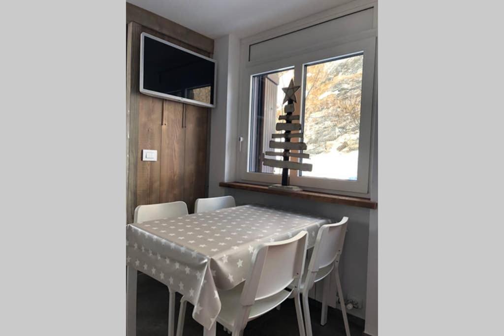 Piccolo Paradiso In Centro Cervinia ブレウイル・チェルヴィナイア エクステリア 写真